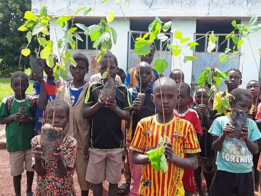 Planète Éducation | Autonomiser les acteurs locaux pour sensibiliser les enfants au Bénin